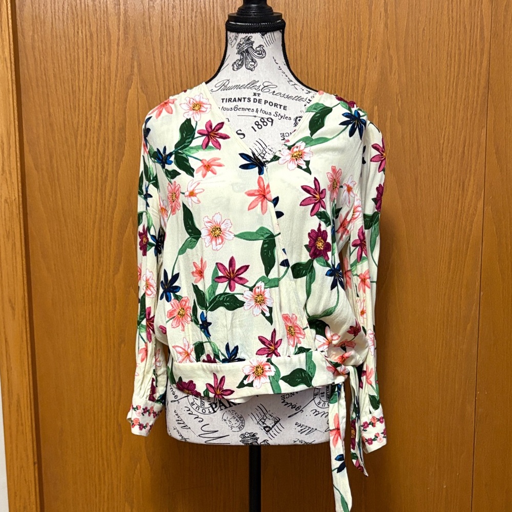 Laundry By Shelli Segal Floral Tie-Side Blouse